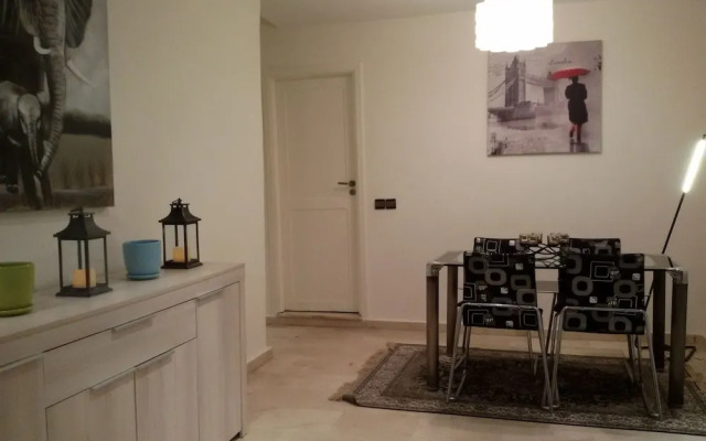 Spacious Apartment Downtown