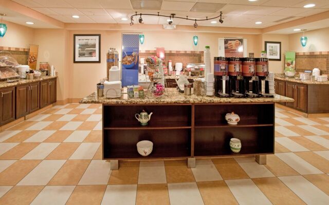 Hampton Inn & Suites St. Cloud, MN