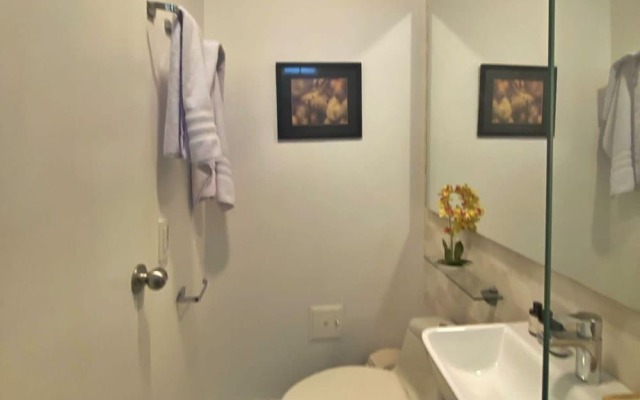 w Incredible 2BR w Unique View n AC