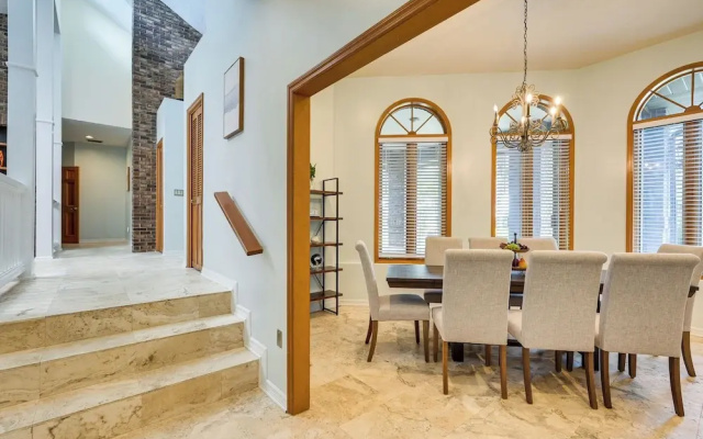 2 Mi to Busch Gardens: Retreat in Scenic Community