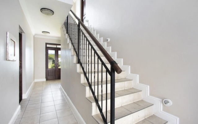 Winelands Golf Lodges 8