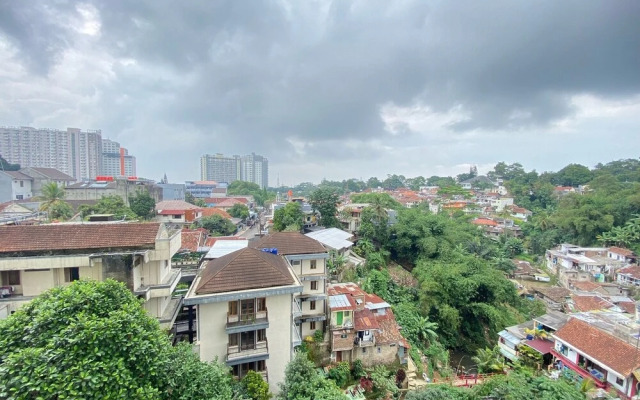 Nice View 1Br At Apartment Parahyangan Residence Bandung
