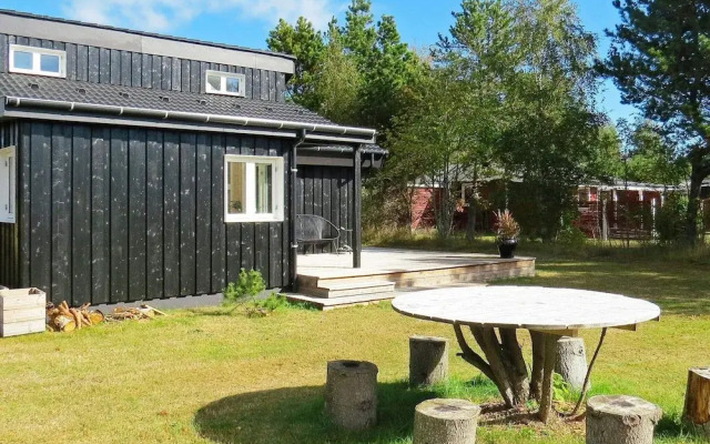 6 Person Holiday Home in Hals