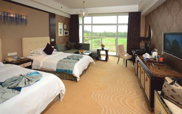 Huangshan Pine Golf & Country Club