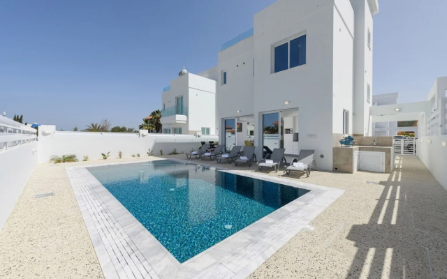 Green Bay Villa 17 in Protaras