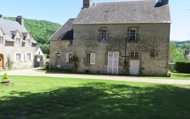 Le Manoir de Placy - Bed and Breakfast