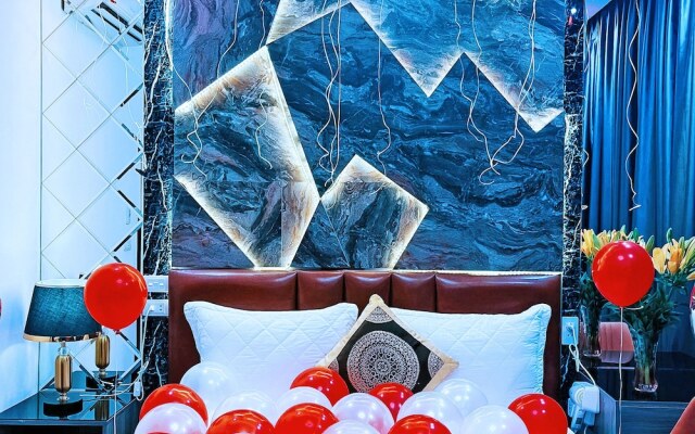 Grad Queen Hotel 2  Ha Dong