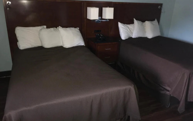 Winton Inn & Suites