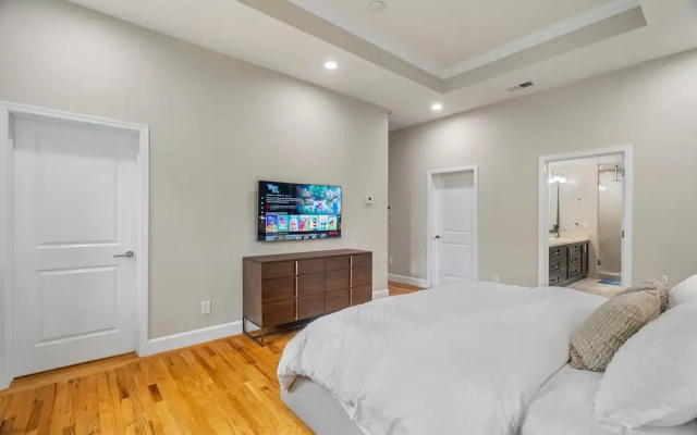 Cozy Modern House in Palo Alto