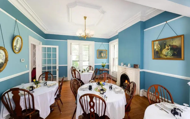 Rosemont Inn Bed & Breakfast