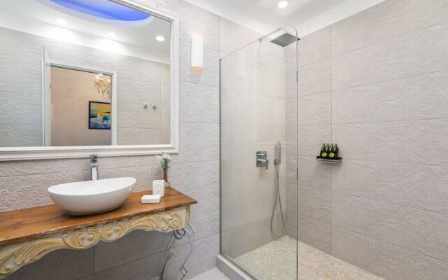 Thousand Stars Suites & Rooms
