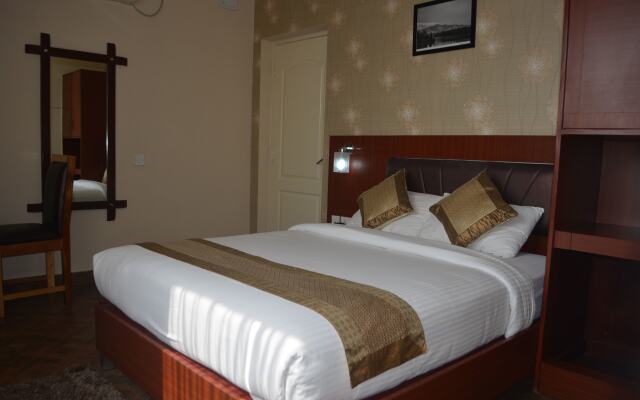 Emerald Suites by Omatra