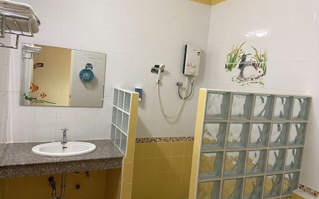 Prakaithong Hotel Phang Khon