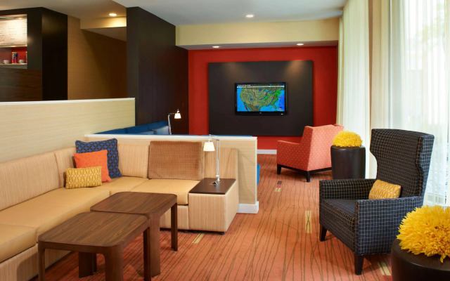 Courtyard by Marriott Columbus Dublin