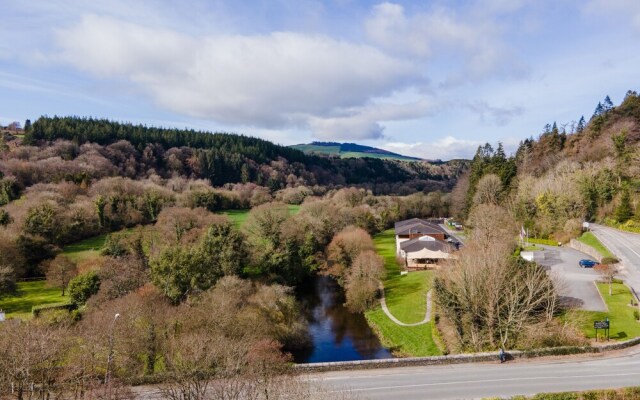 Woodenbridge Hotel