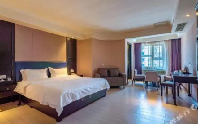 Super 8 by Wyndham Guiyang Qian Ling Park Rui Jin North Road