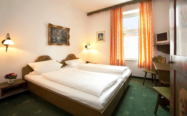 Hahn Hotel