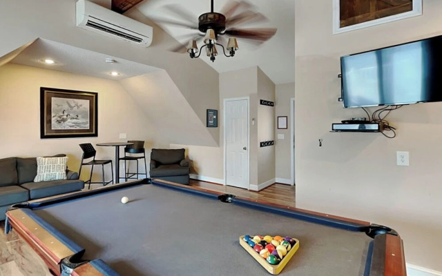 A Lakefront Paradise