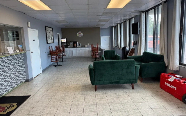 Super 8 By Wyndham Manassas