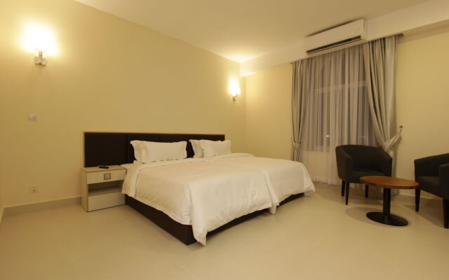 Yazhou Foryou Hotel