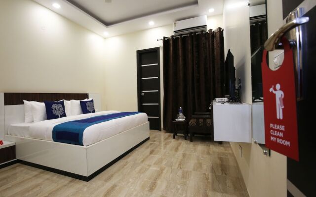 OYO 9940 Shashank Villa