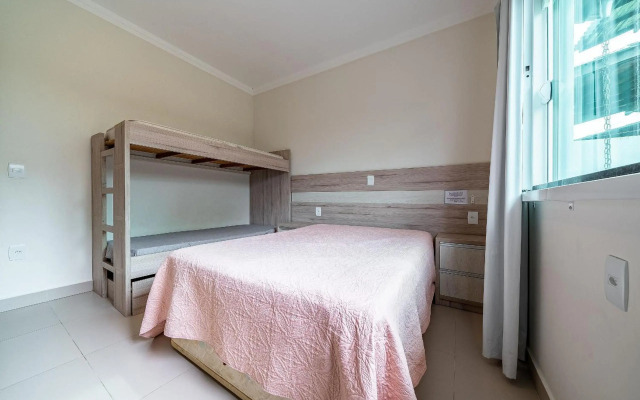 125 - Excelente Casa com 03 quartos em Mariscal