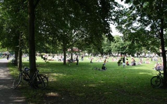 Tussen Spoor en Singel