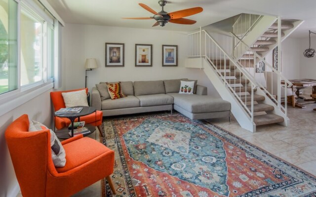 Spacious 4BR Townhouse by WanderJaunt