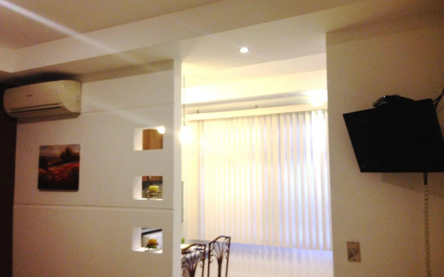 El Patio Suites II