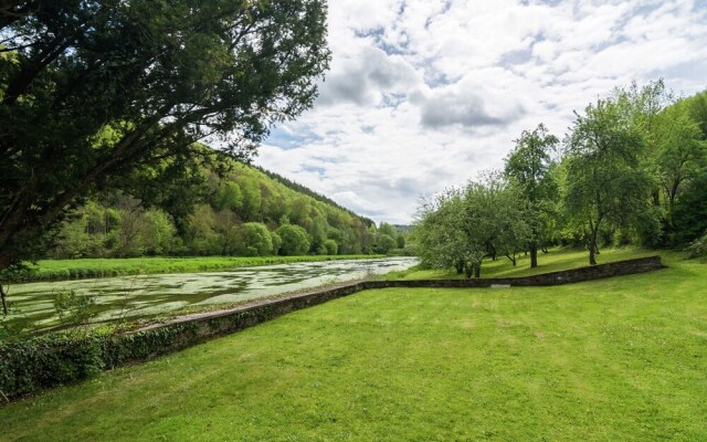 Picturesque Cottage in Alle With Garden