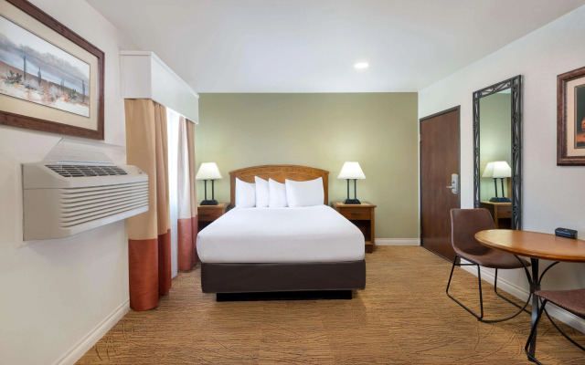 Best Western Red Hills