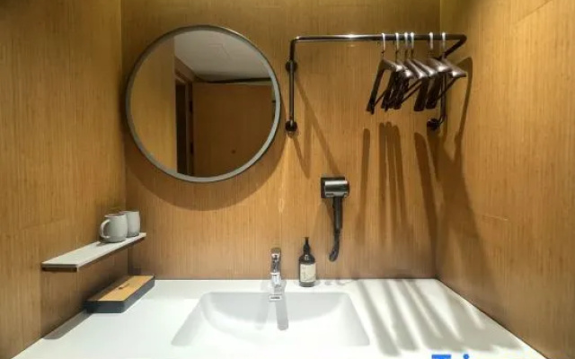Sanpiguan Tea Cultural Themed Hotel – Bathroom – Jingmen