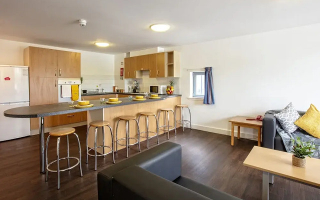 Belmont Apartments and Rooms