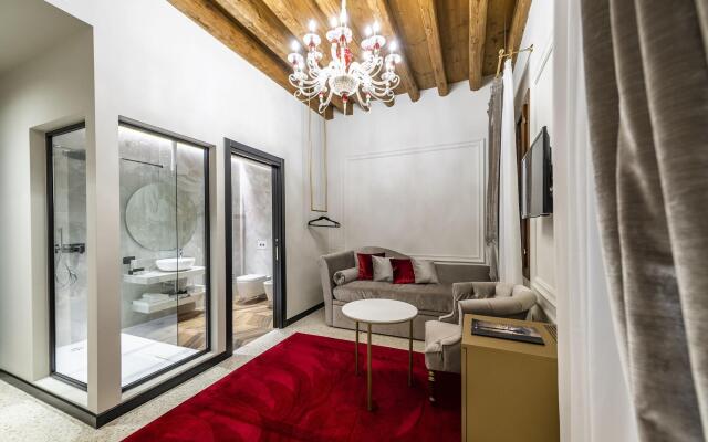 San Maurizio Luxury Suites