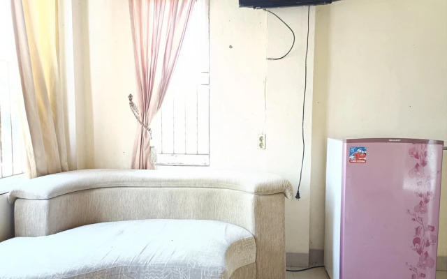 RedDoorz Syariah near Rumah Sakit Umum Wisata UIT