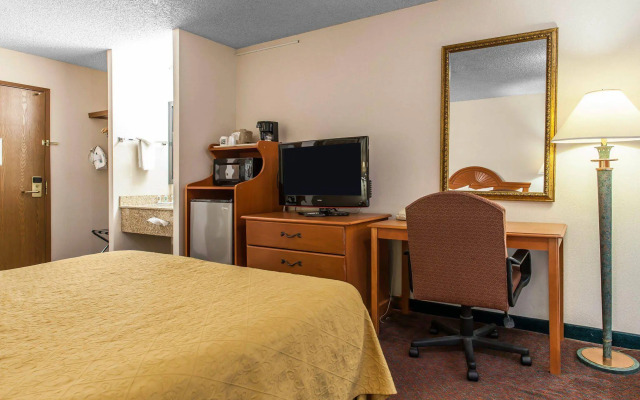 Quality Inn & Suites Lacey Olympia