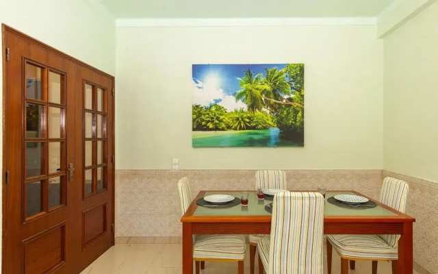 A10 Windmill 1 Bed with Pool by Dreamalgarve
