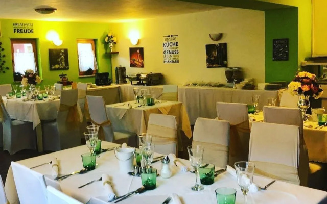 Taverna Kostalui Gasthof Pension