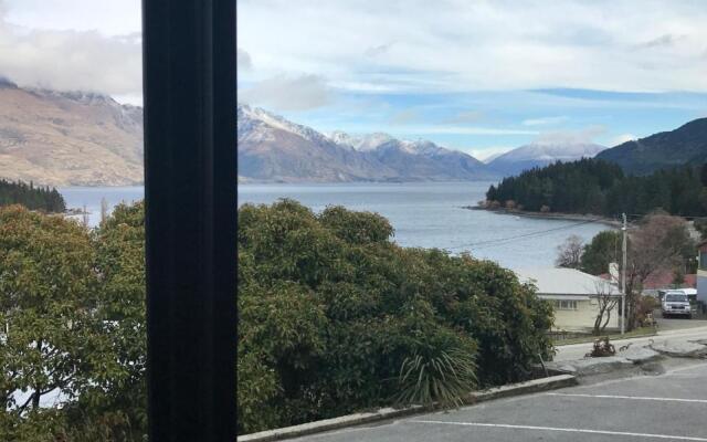 Earnslaw Lodge