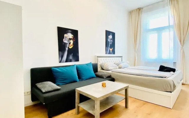 Stylish 5BR 7min to Westbahnhof