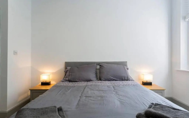 Spacious Central Chic Apartment - Simply Check In