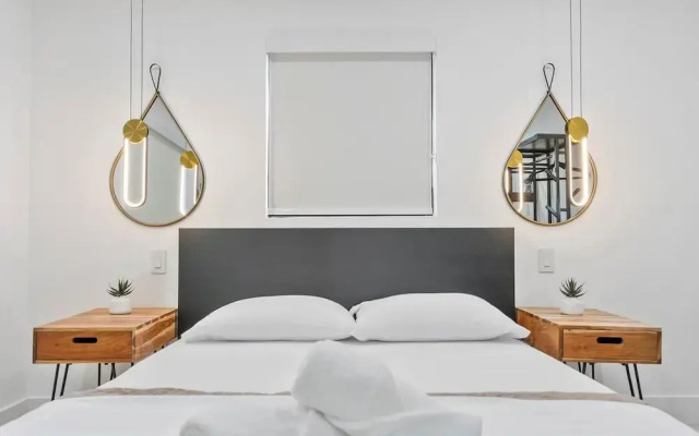 Miami Stay With Pool Luxury
