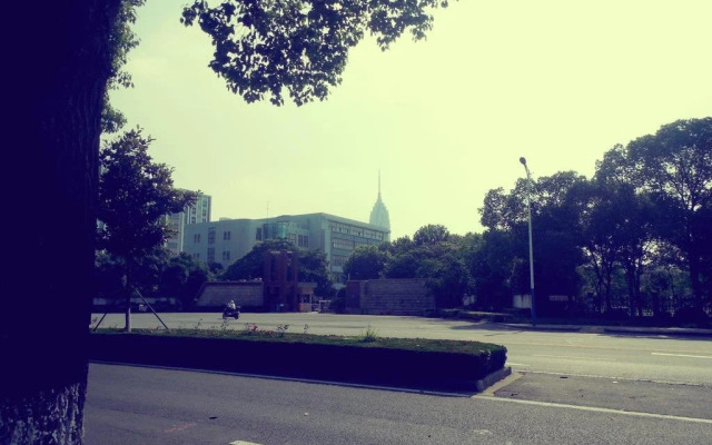 Shangjin Youth Hostel Yan Cheng Branch