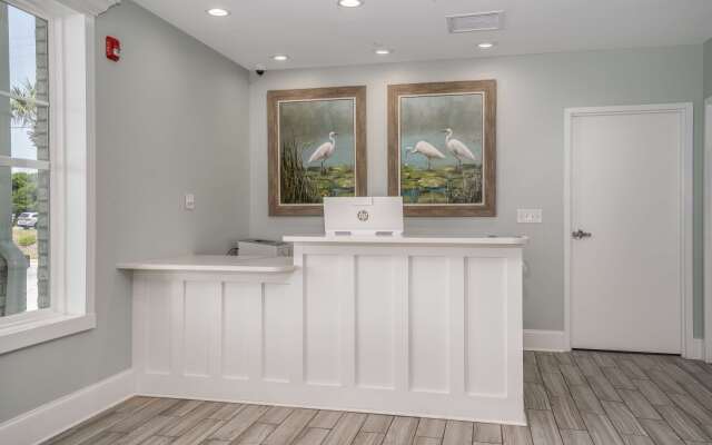 Lighthouse Suites - Best Western Signature Collection