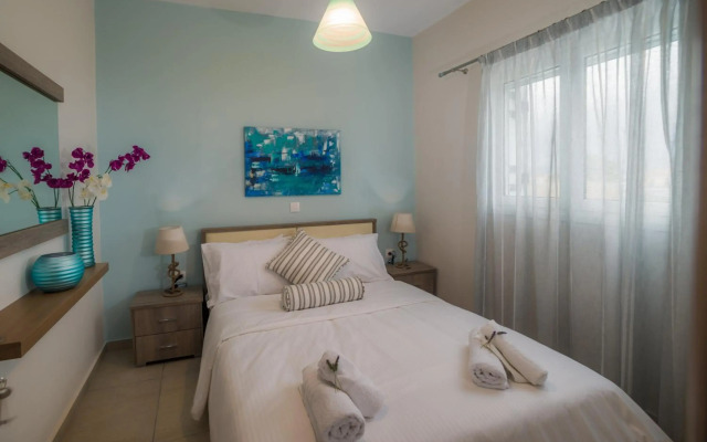 Tesys Studios & Apartments