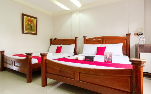 OYO 621 De Loro Inn