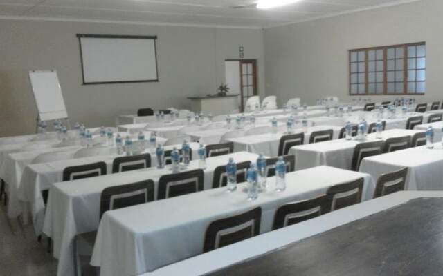 Tradewinds Country Inn