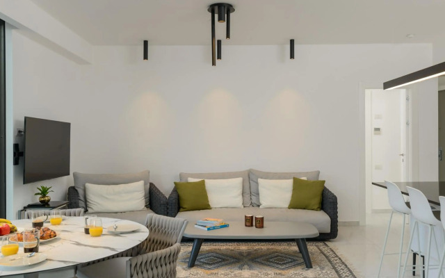 Sea&City by HolyGuest