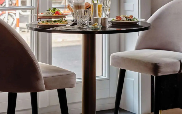 The Crown Krakow Center - Handwritten Collection ACCOR