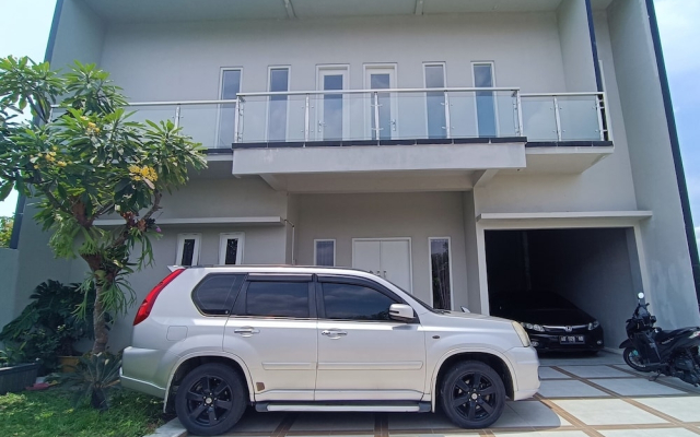 OYO 93885 D'harjo Guesthouse